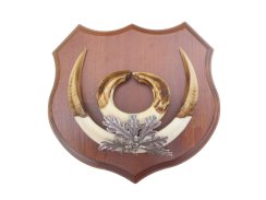 Podložka pod trofej č.362 - kaštan + plechové krytí