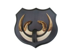 Podložka pod trofej č.362 - černá + dřevěný nos