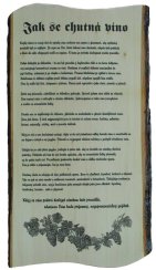 Jak se chutná víno č. 775 na desce s kůrou