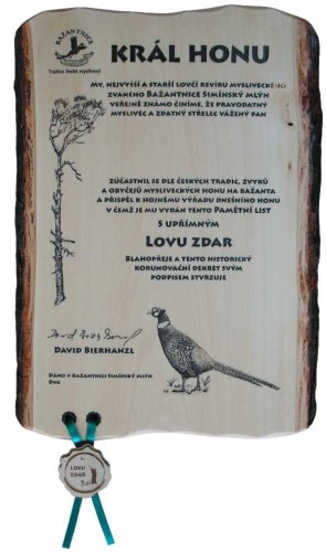 Pamětní list pro účastníky honu č.746 na desce s kůrou 3D